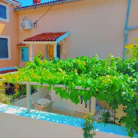 Apartament Nebokraj *